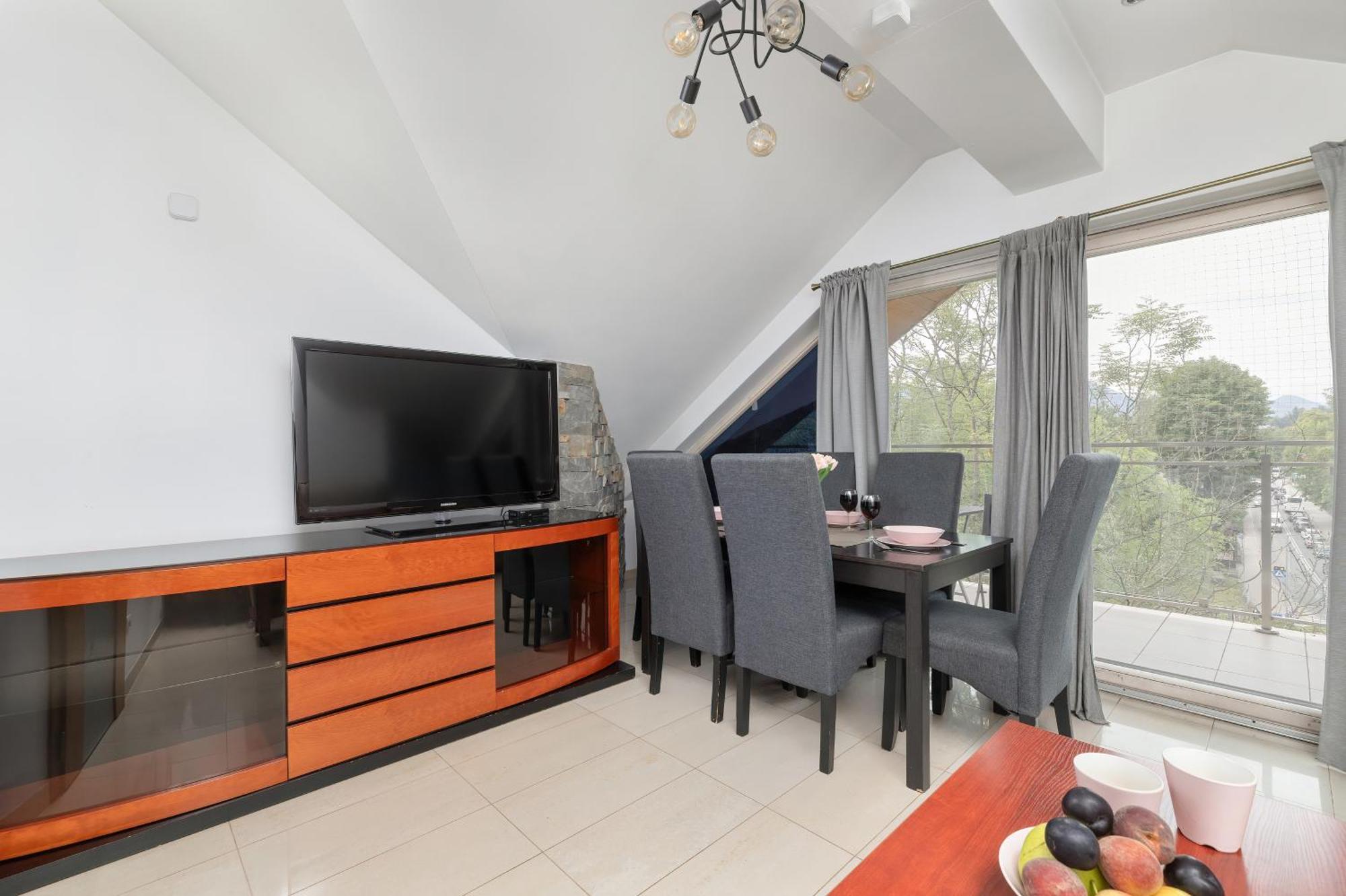 Przestronne Apartamenty W Zakopanem Z Trzema Sypialniami I Parkingiem By Noclegi Renters Luaran gambar