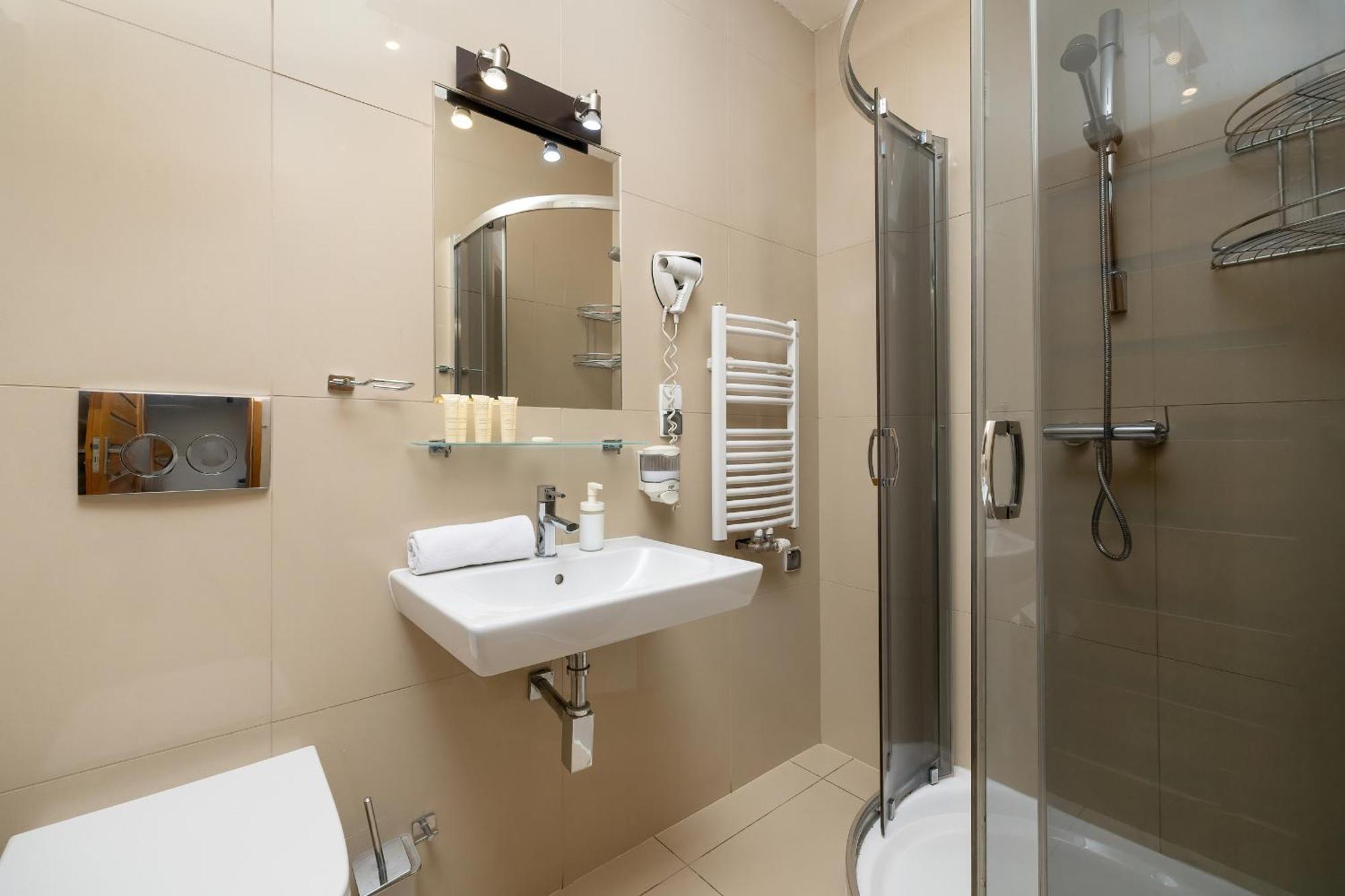 Przestronne Apartamenty W Zakopanem Z Trzema Sypialniami I Parkingiem By Noclegi Renters Luaran gambar