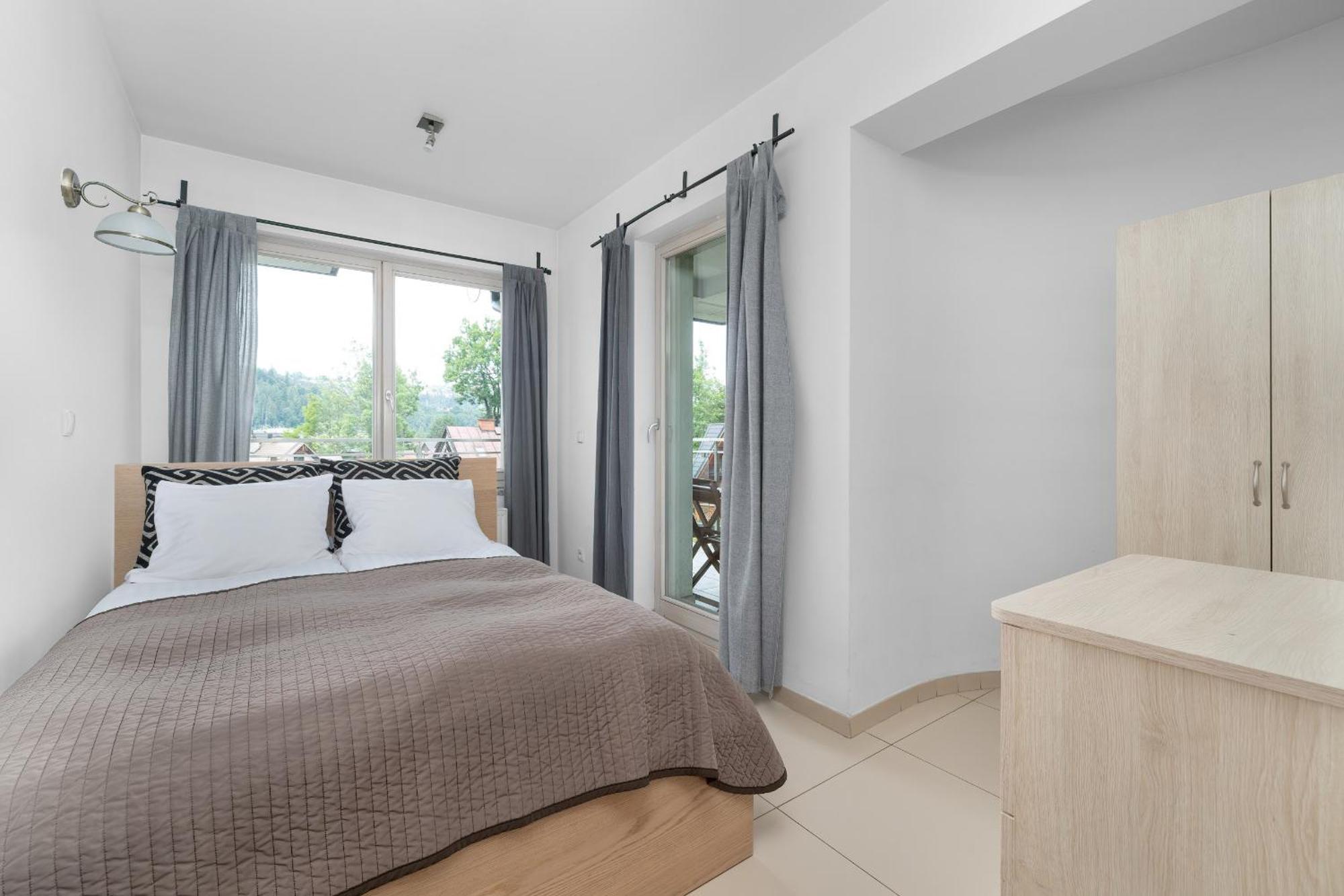 Przestronne Apartamenty W Zakopanem Z Trzema Sypialniami I Parkingiem By Noclegi Renters Luaran gambar